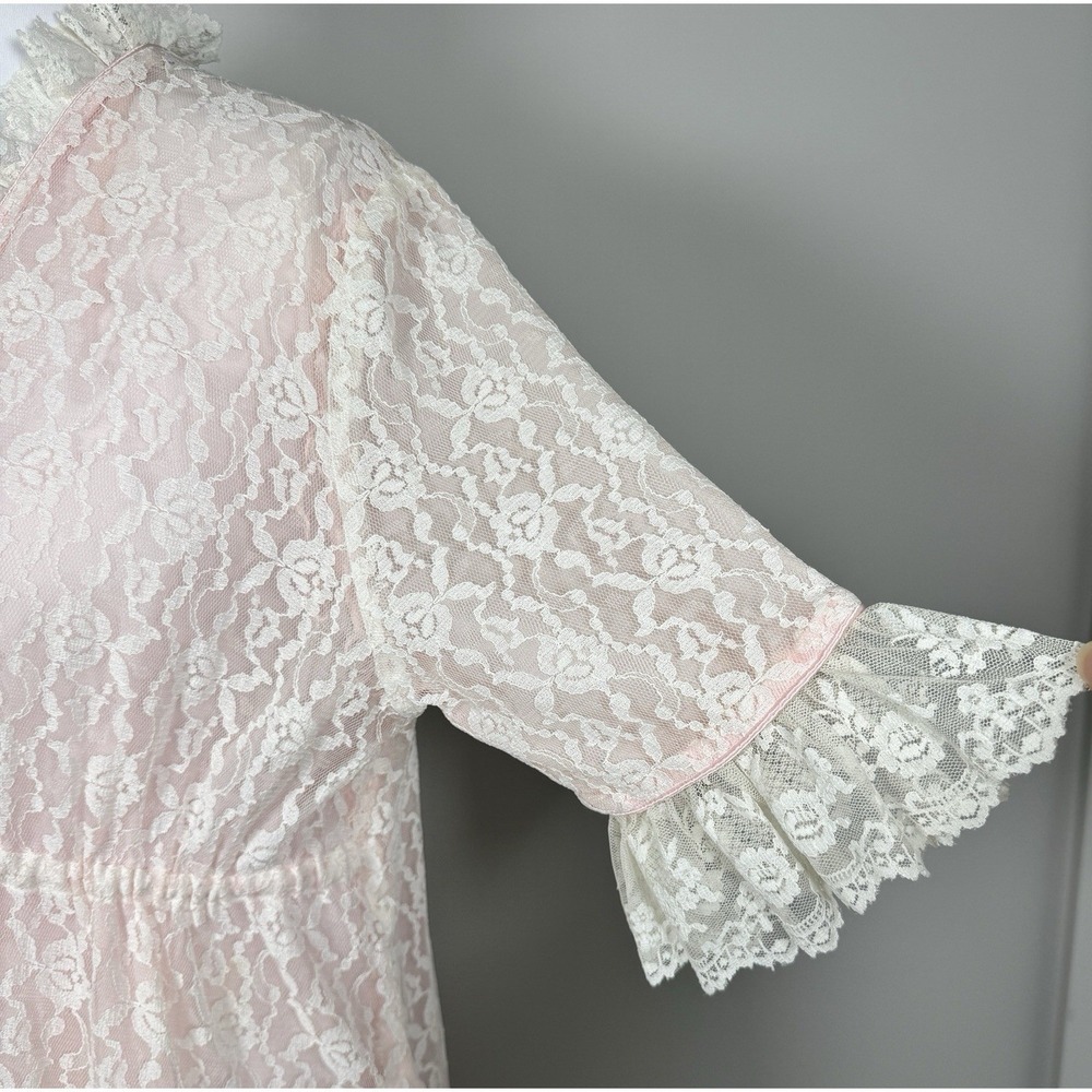Vintage Pink Lace Maxi Robe Sheer Overlay Pockets Tie Waist Romantic M READ - Picture 7 of 16